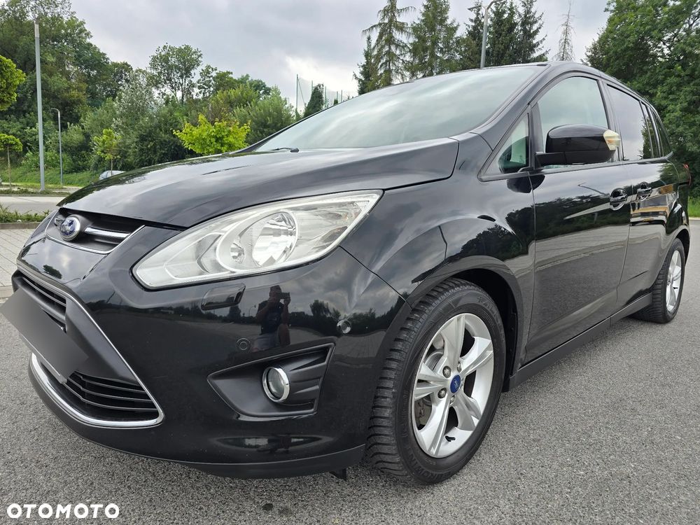 Ford Grand C-MAX - 38