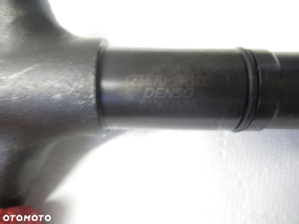 Wtryskiwacz Toyota Avensis Corolla 2.0 D-4D 110 KM 23670-0R100 23670-09030 - 3
