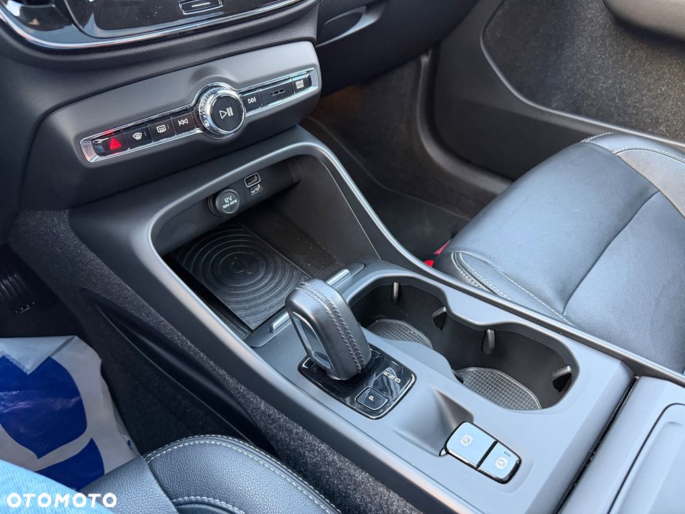 Volvo XC 40 D3 Momentum - 34