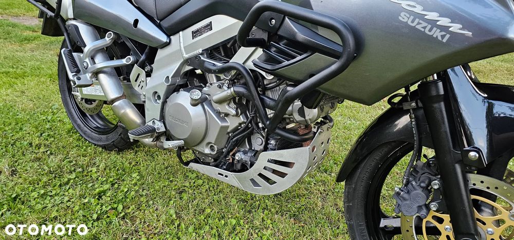 Suzuki DL - 12