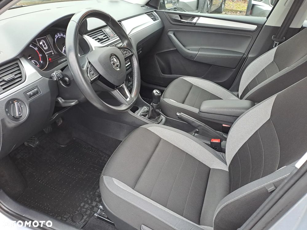 Skoda RAPID 1.0 TSI Ambition - 14