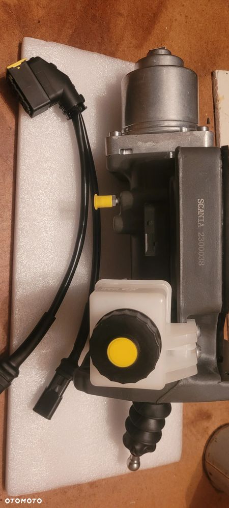 Siłownik sprzęgła Scania 2300038 nowy - 2