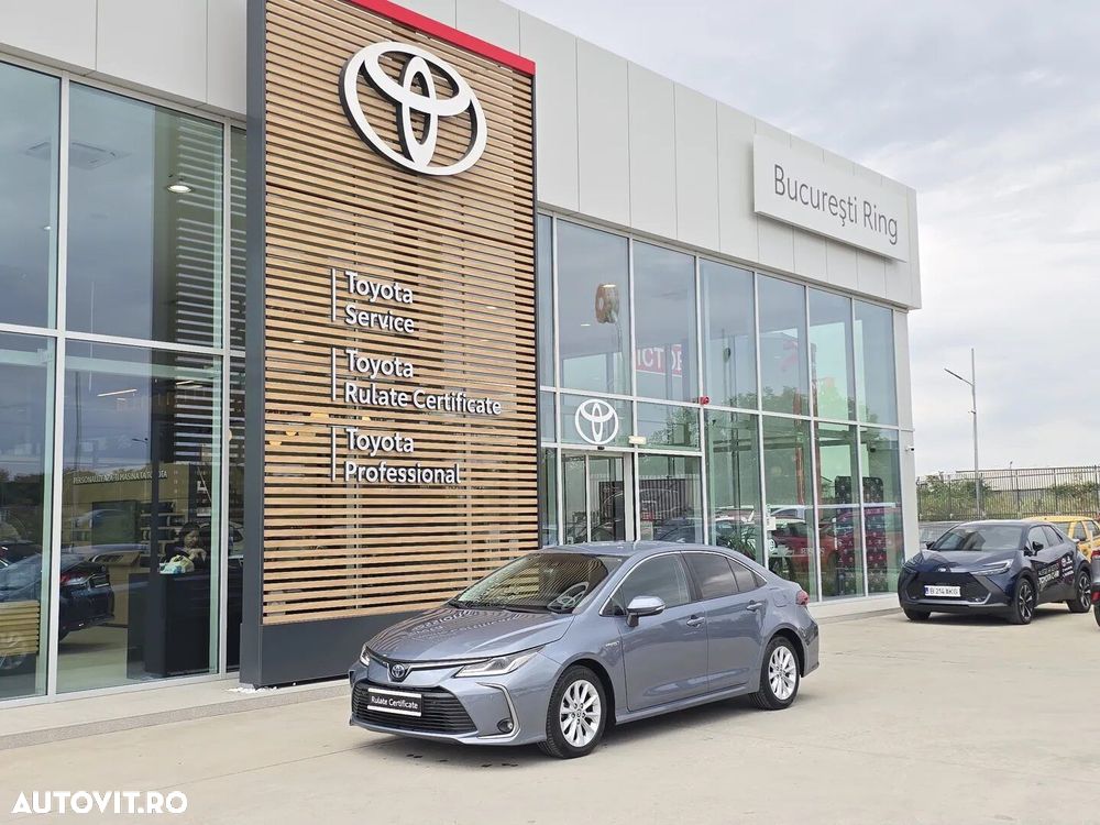 Toyota Corolla - 2