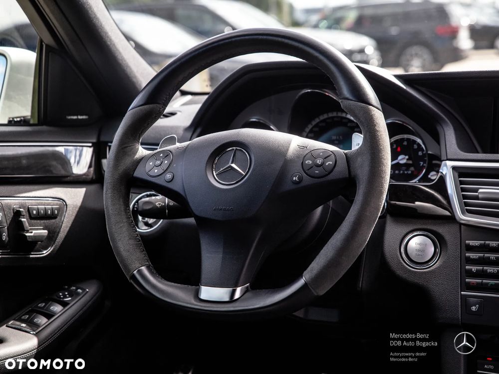 Mercedes-Benz Klasa E - 25