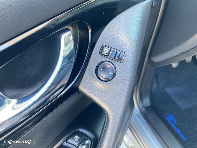 Nissan Qashqai 1.5 dCi N-Connecta - 33