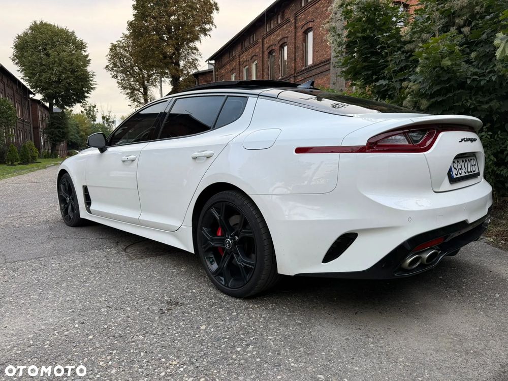 Kia Stinger 3.3 T-GDI AWD GT - 6