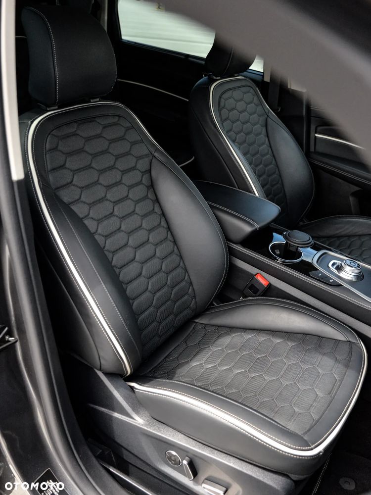 Ford S-Max 2.5 Hybrid Vignale CVT - 27