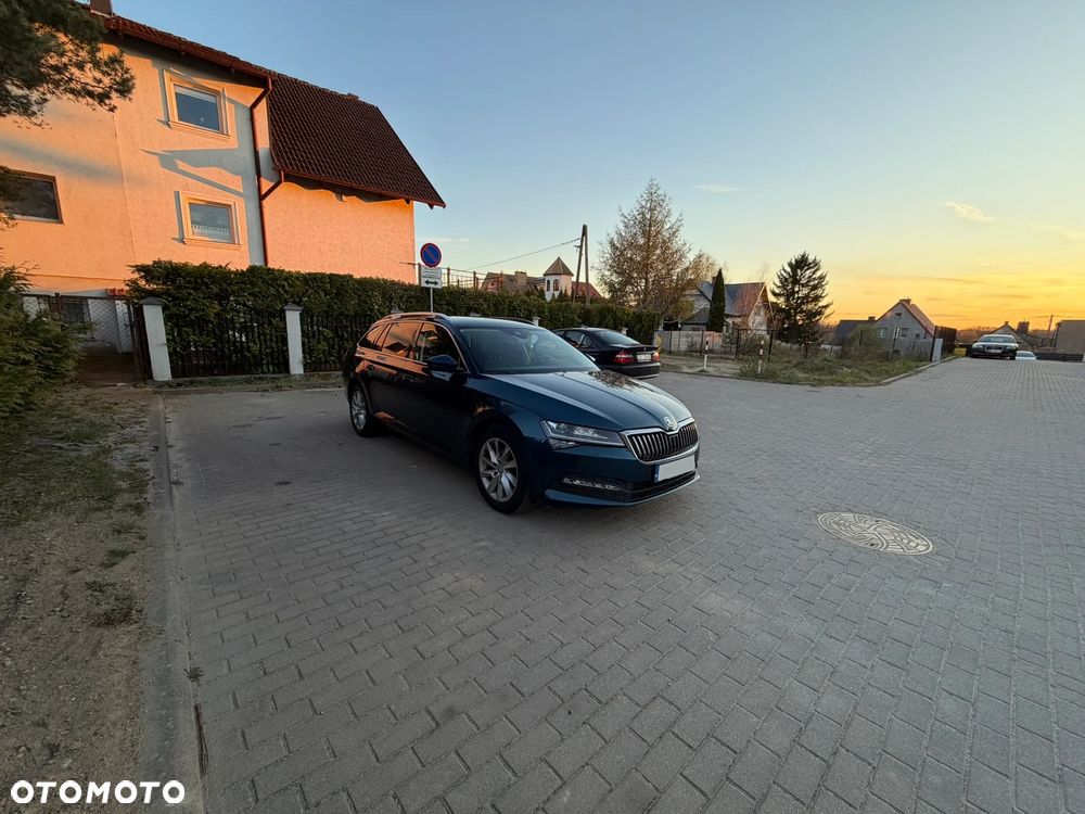 Skoda Superb 2.0 TDI SCR Ambition DSG - 17