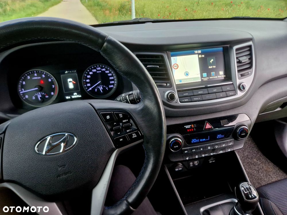 Hyundai Tucson 1.6 GDI BlueDrive Classic 2WD - 24