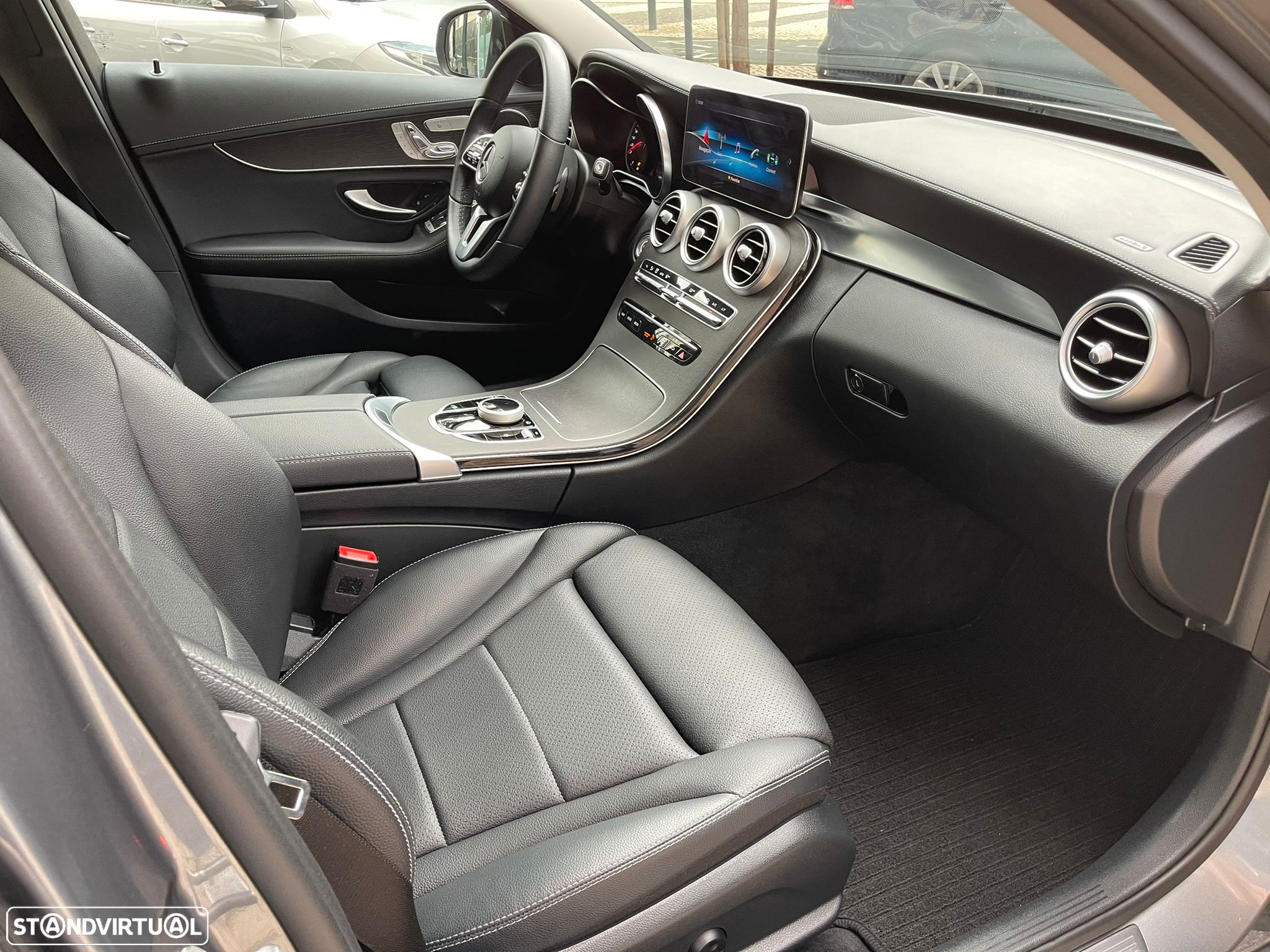 Mercedes-Benz C 220 d AMG Line - 23