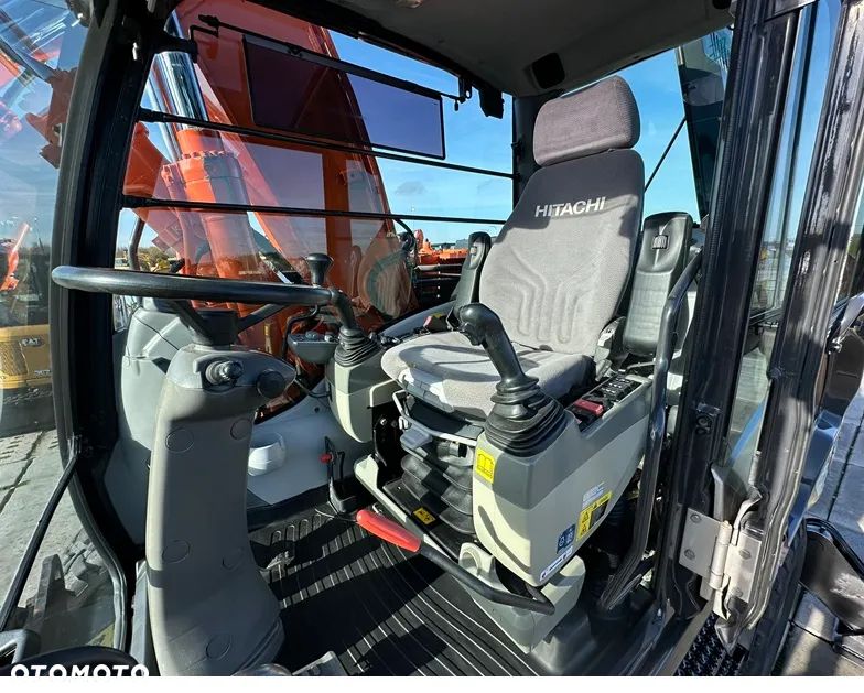 Hitachi ZX170W-5B - 27