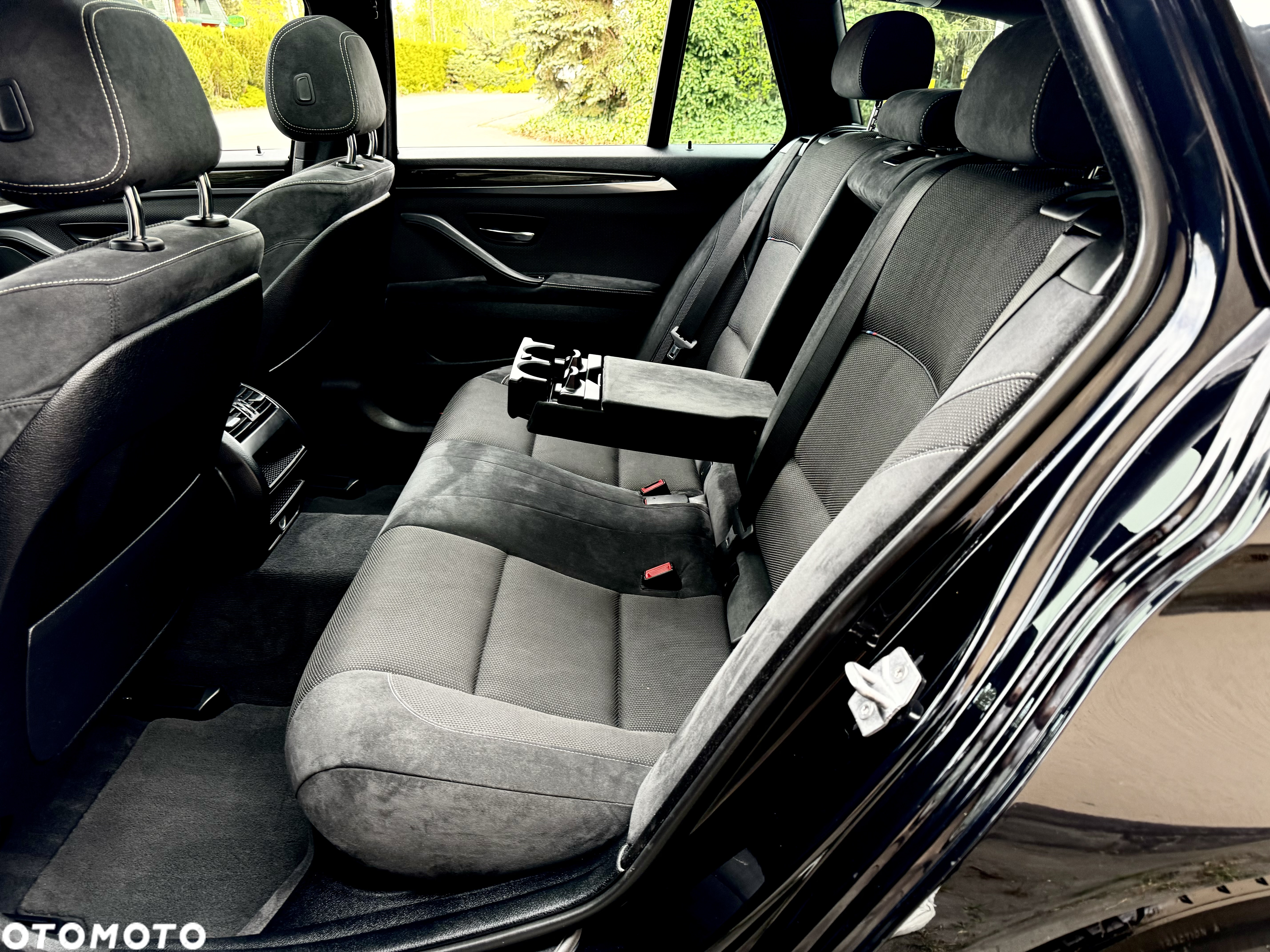 BMW Seria 5 520d Touring M Sport Edition - 8