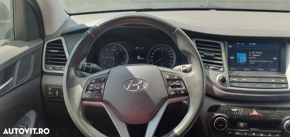 Hyundai Tucson - 8