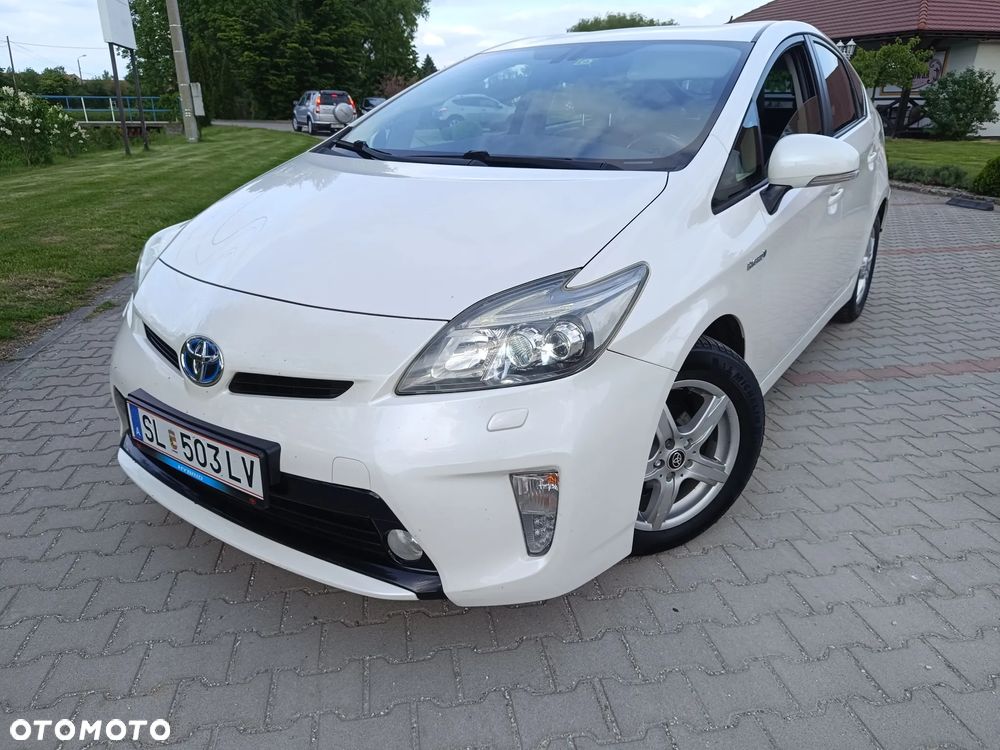 Toyota Prius 1.8 HSD Prestige - 1