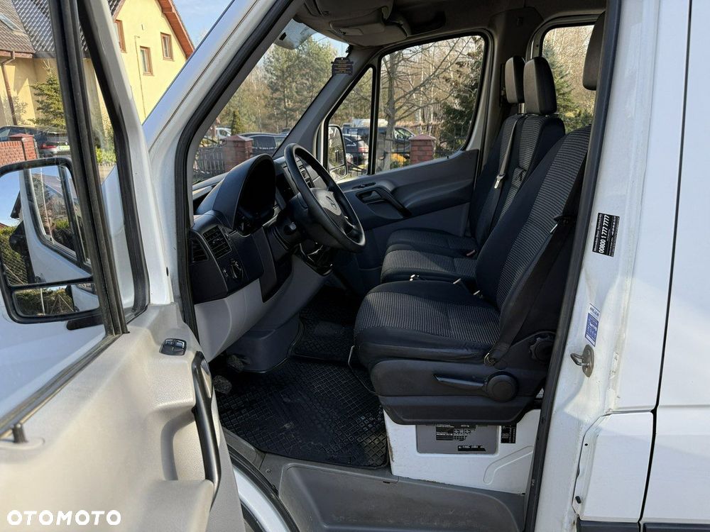 Mercedes-Benz Sprinter - 9