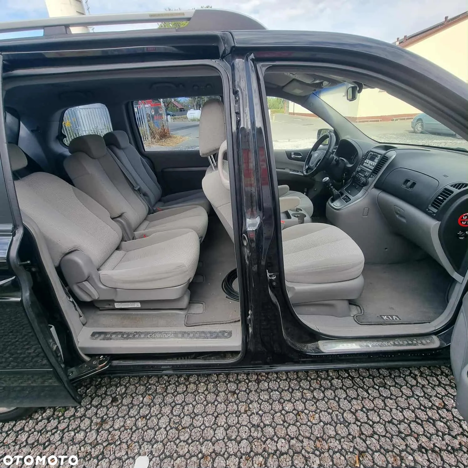 Kia Carnival 2.9 CRDi Tour - 5
