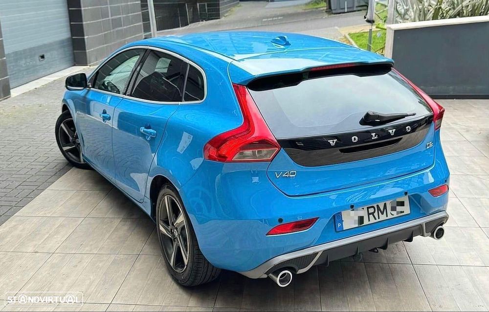 Volvo V40 D2 R Design - 23
