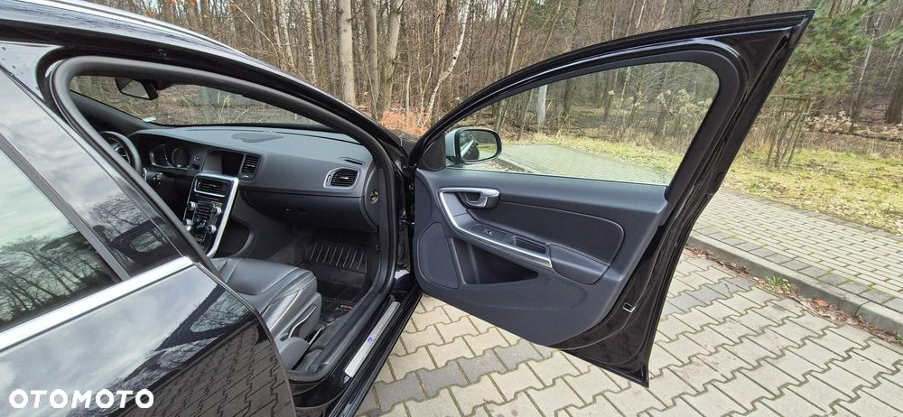 Volvo V60 T5 Drive-E R-Design Summum - 18