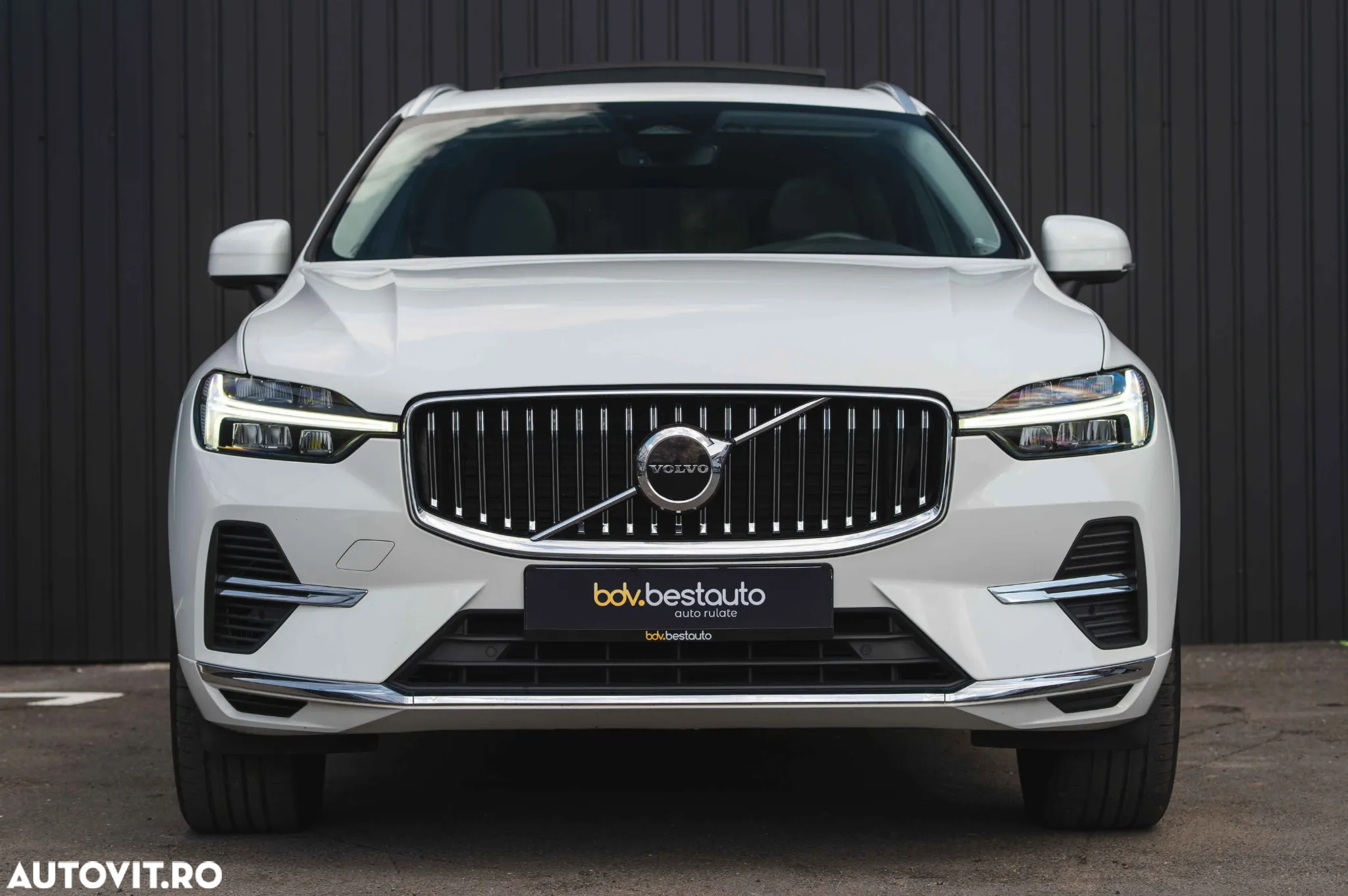 Volvo XC 60 T6 AWD Recharge Geartronic Inscription - 2
