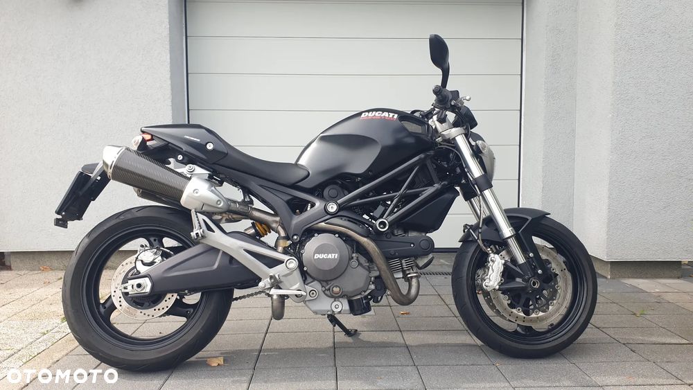 Ducati Monster - 1