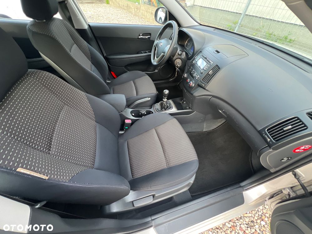 Hyundai i30 1.4 Edition Plus - 22
