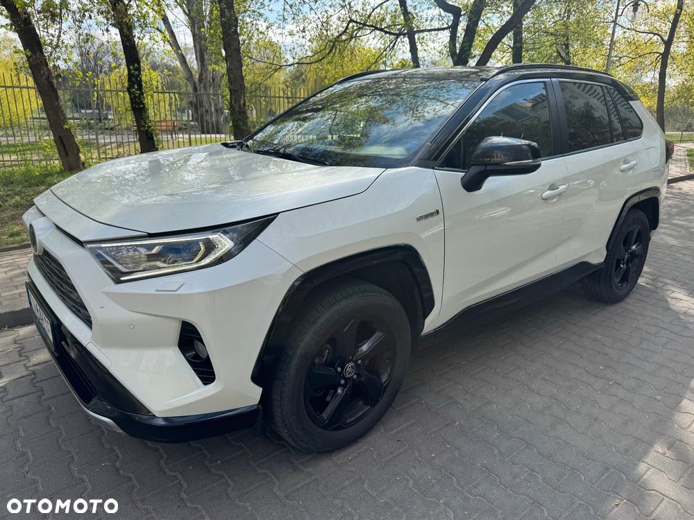Toyota RAV4 - 1