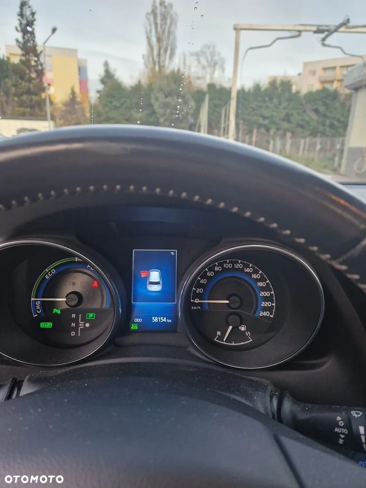 Toyota Auris Hybrid 135 Premium - 12