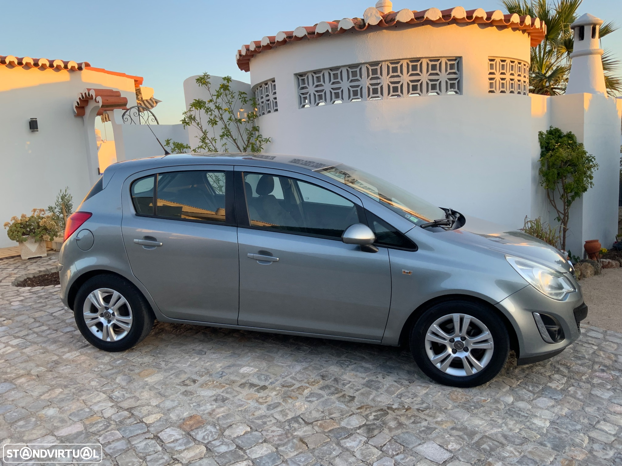 Opel Corsa 1.2 Enjoy - 9