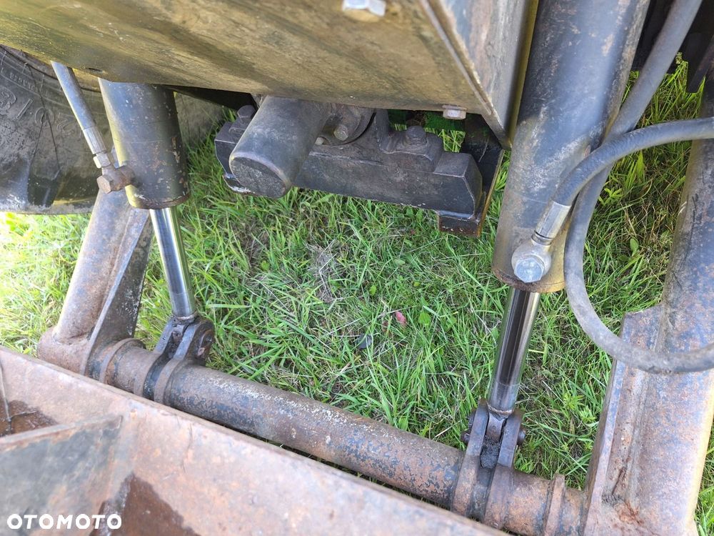 John Deere 6130 Standard 4X4 - 34