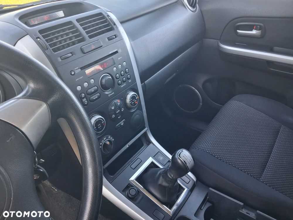 Suzuki Grand Vitara 1.9 DDiS Comfort DPF Limited - 18
