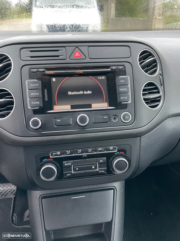 VW Golf Plus 1.6 TDi DPF BlueMotion DSG Comfortline - 11