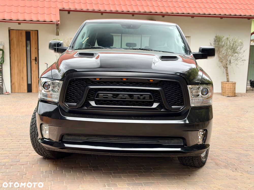 Dodge RAM 5.7 4x4 - 2