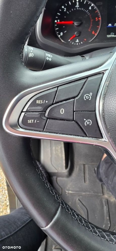 Renault Trafic - 28