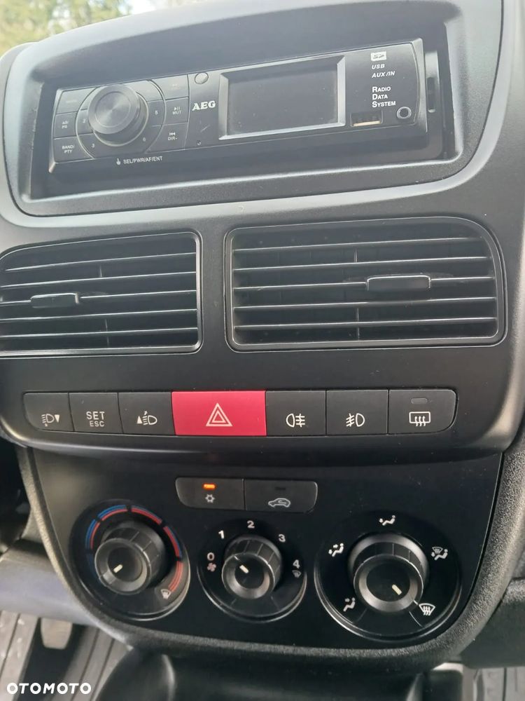 Fiat DOBLO - 12
