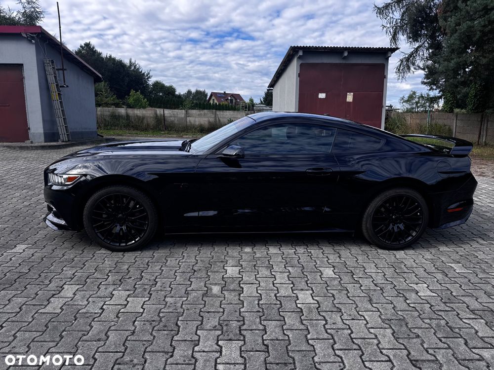 Ford Mustang - 7