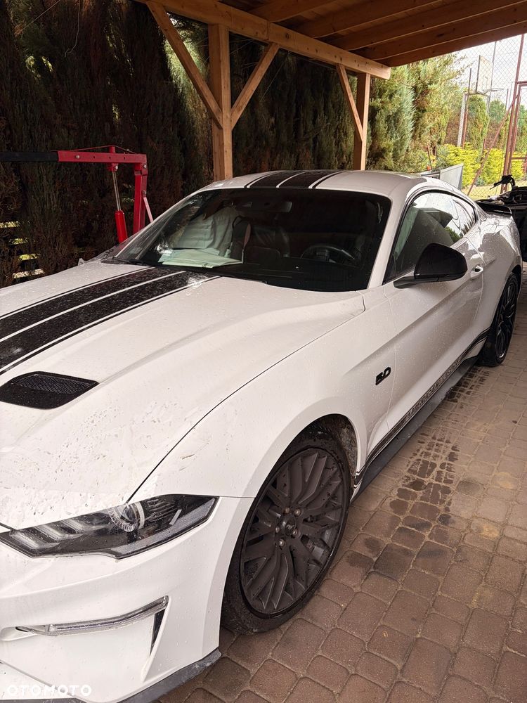 Ford Mustang 5.0 V8 GT - 1