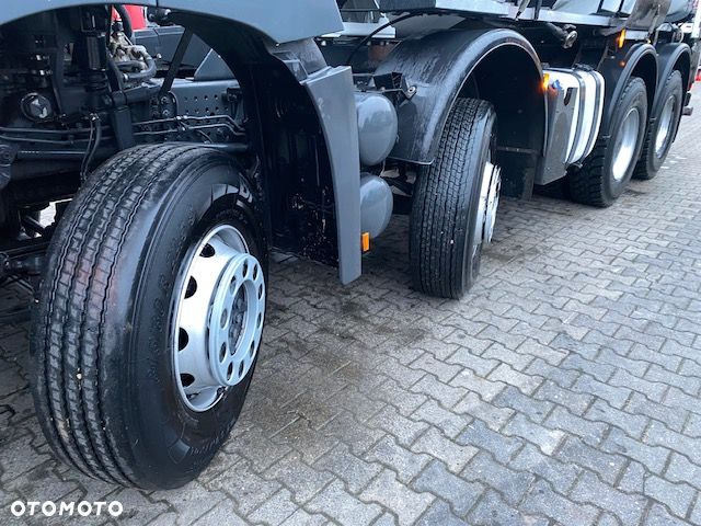 Mercedes-Benz Arocs 3240 8x4 Betonomieszrka Liebherr 9 m3  z Niemiec - 23