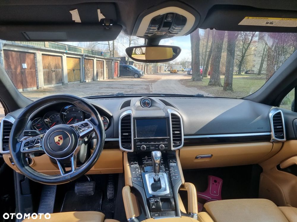 Porsche Cayenne Tiptronic S - 2