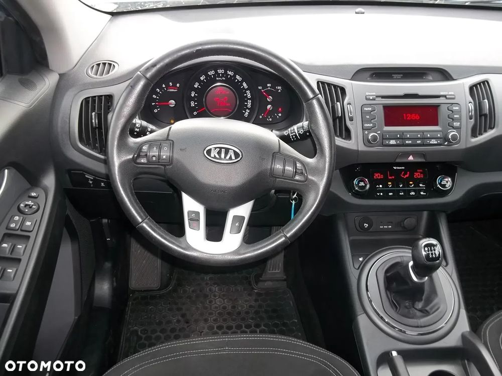 Kia Sportage 2.0 CRDI 4WD Dream-Team Edition - 13