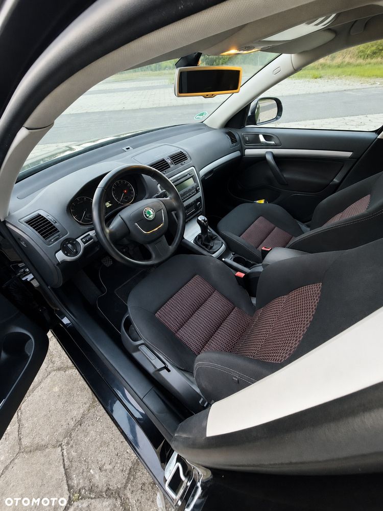 Skoda Octavia - 8