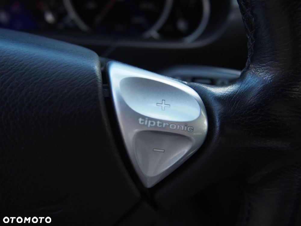 Porsche Cayenne Turbo - 31