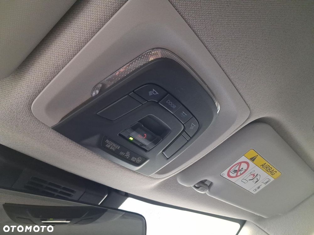 Toyota Corolla 1.8 Hybrid Comfort - 30