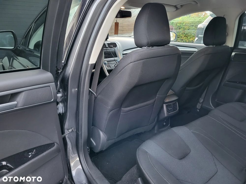 Ford Mondeo 2.0 TDCi Titanium - 16