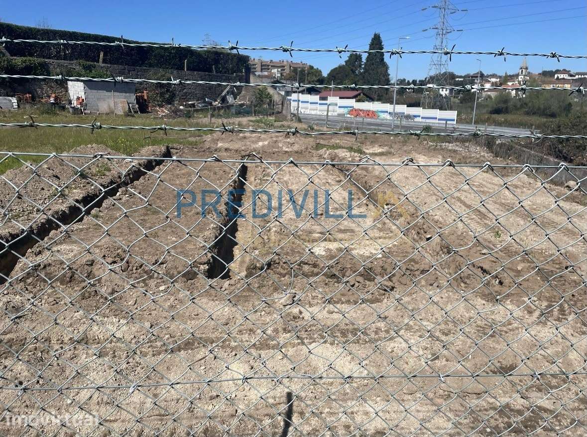 Terreno Para Construção  Venda em Cidade da Maia,Maia - Grande imagem: 2/7