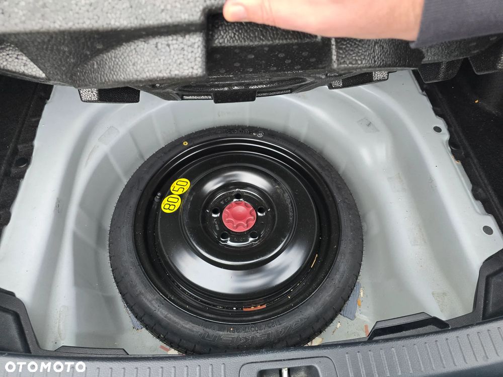 Toyota Corolla 1.8 Hybrid Comfort - 25