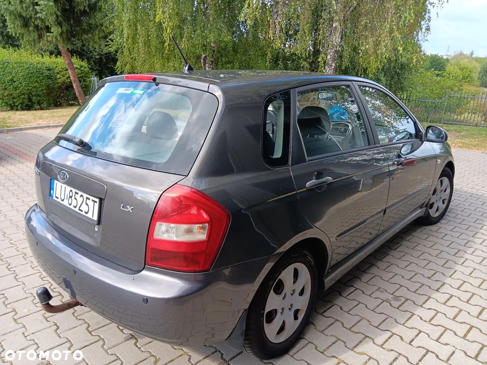 Kia Cerato 1.6 LX / Family - 7