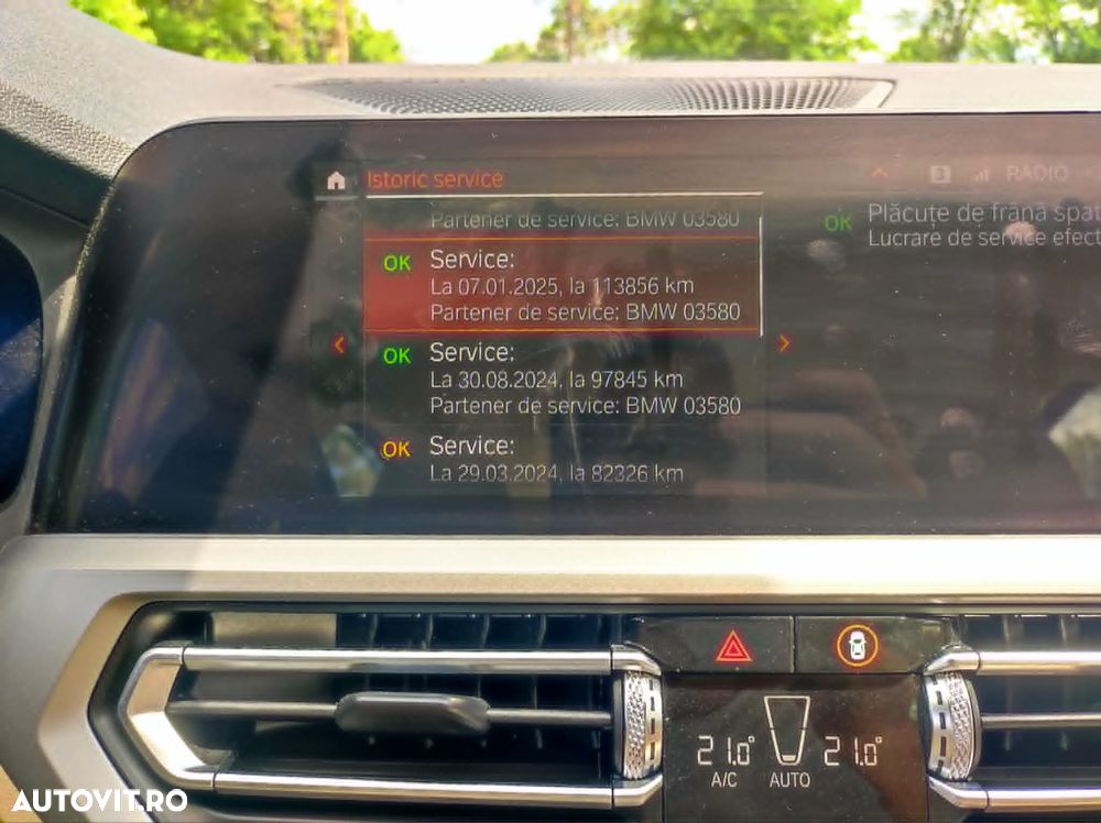 BMW Seria 3 320i Aut. Luxury Line - 22