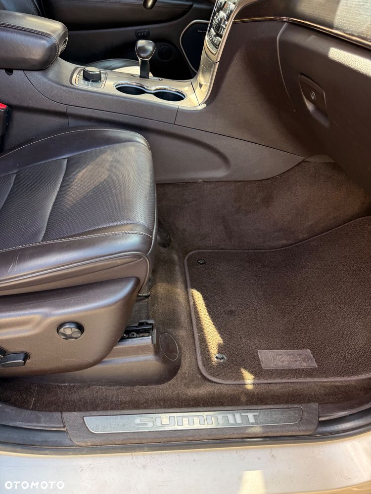 Jeep Grand Cherokee 3.0 CRD Overland Summit - 17