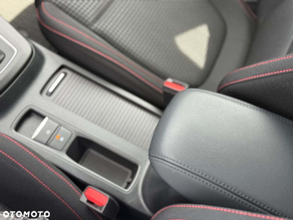 Ford Focus 1.0 EcoBoost mHEV ST-Line X - 22