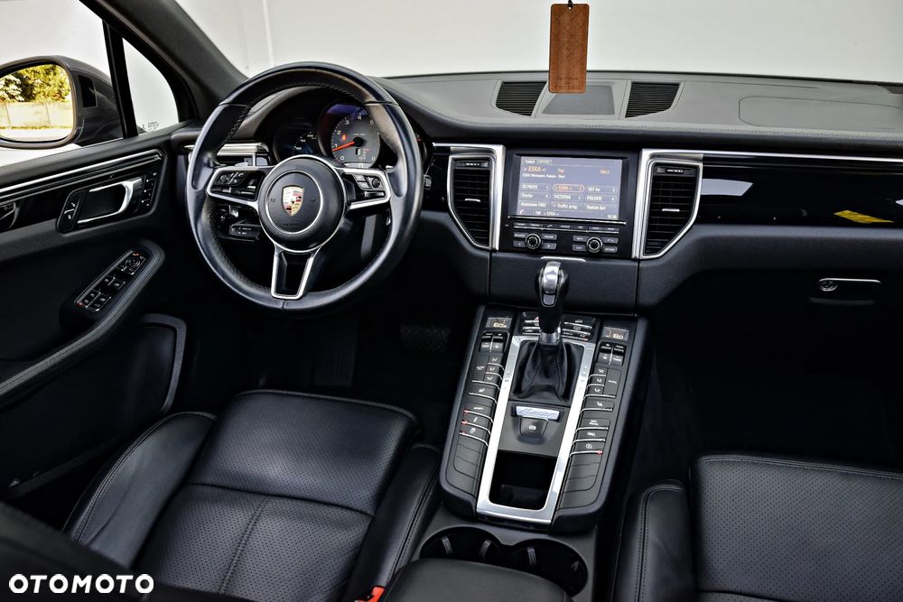 Porsche Macan S - 28